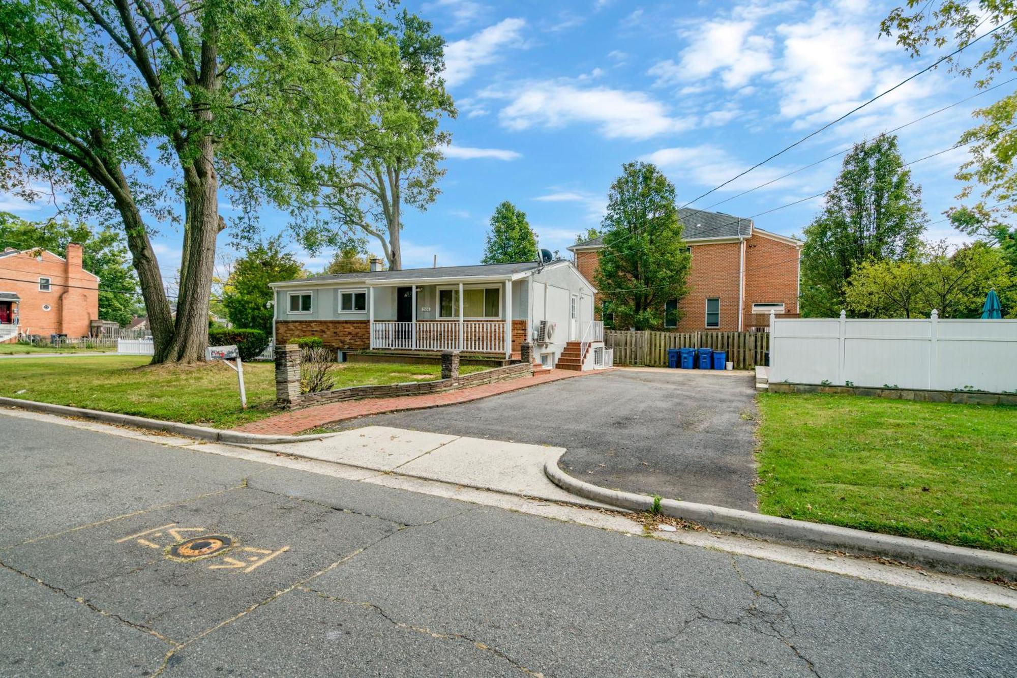 Escape To Our Cozy 3 Bed Rm 2 Bath Unit In Alexandria Va Villa Ngoại thất bức ảnh